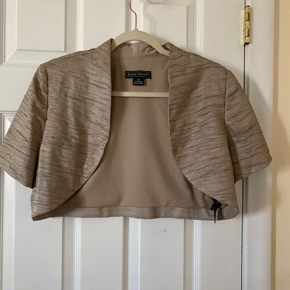 Elegant Dress - Picture 4 of 8